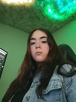 Snapshot of mirandahvelez chatting on October 23, 8:29 pm mirandahvelez online show from October 23, 8:29 pm