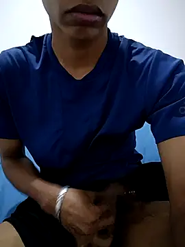 Snapshot of Avidjoestar_03 chatting on October 22, 6:46 am Avidjoestar 03 online show from October 22, 6:46 am