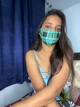 Snapshot of Cute_Marina chatting on October 28, 5:11 am Cute Marina online show from October 28, 5:11 am