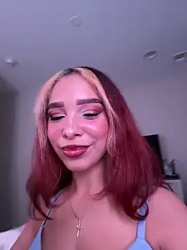 Snapshot of Latinagf chatting on November 2, 5:54 am Latinagf online show from November 2, 5:54 am