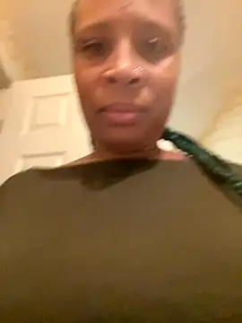 CreammieDelite online show from October 29, 5:20 am