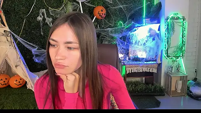 Snapshot of lollyrais chatting on October 25, 1:07 pm lollyrais online show from October 25, 1:07 pm