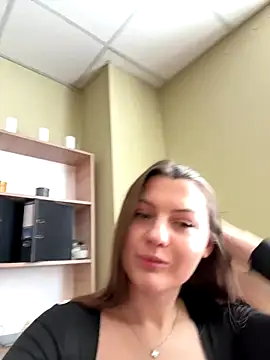 Snapshot of DollyRoma chatting on October 31, 8:59 am DollyRoma online show from October 31, 8:59 am