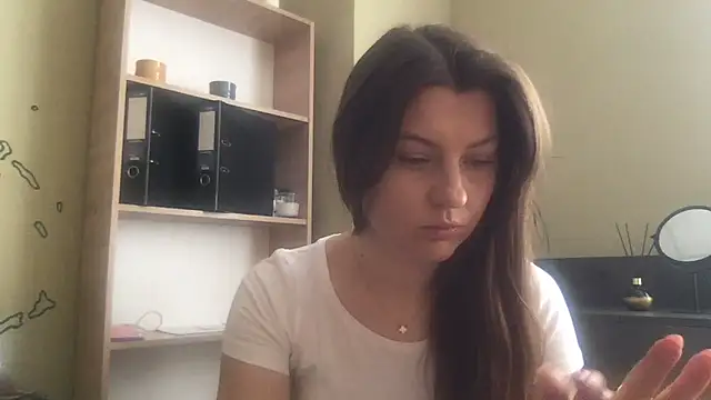 Snapshot of DollyRoma chatting on November 3, 8:15 am DollyRoma online show from November 3, 8:15 am