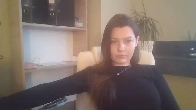 Snapshot of DollyRoma chatting on November 6, 8:26 am DollyRoma online show from November 6, 8:26 am