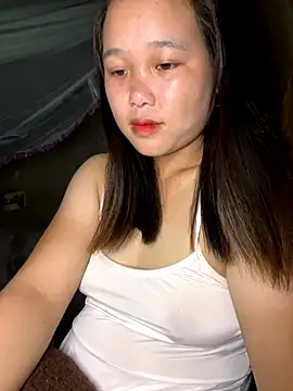 Snapshot of love_pusy09 chatting on November 2, 5:32 am love pusy09 online show from November 2, 5:32 am