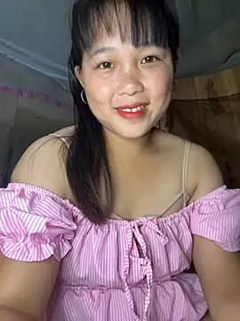 Snapshot of love_pusy09 chatting on November 18, 5:34 am love pusy09 online show from November 18, 5:34 am