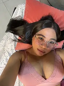 Snapshot of MelissaHex chatting on November 28, 11:07 pm MelissaHex online show from November 28, 11:07 pm