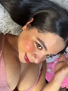 Snapshot of MelissaHex chatting on December 4, 11:24 pm MelissaHex online show from December 4, 11:24 pm