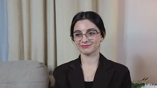 Snapshot of CasandraMickell chatting on October 31, 6:09 pm CasandraMickell online show from October 31, 6:09 pm