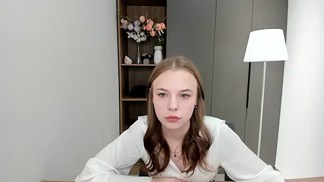 Snapshot of OmaBolnick chatting on October 23, 12:26 pm OmaBolnick online show from October 23, 12:26 pm