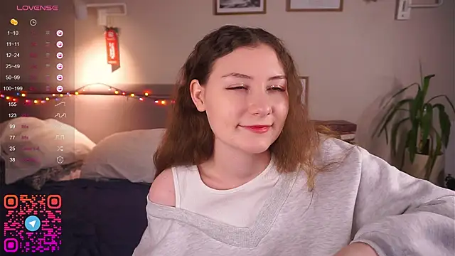 Snapshot of MegganKinson chatting on January 14, 5:13 am MegganKinson online show from January 14, 5:13 am