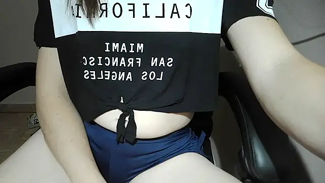 ana rosadinha online show from December 20, 2:40 am