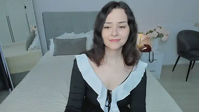 Camilla Rowen online show from November 20, 8:52 pm