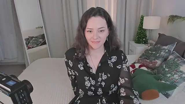 Camilla Rowen online show from January 17, 8:56 pm