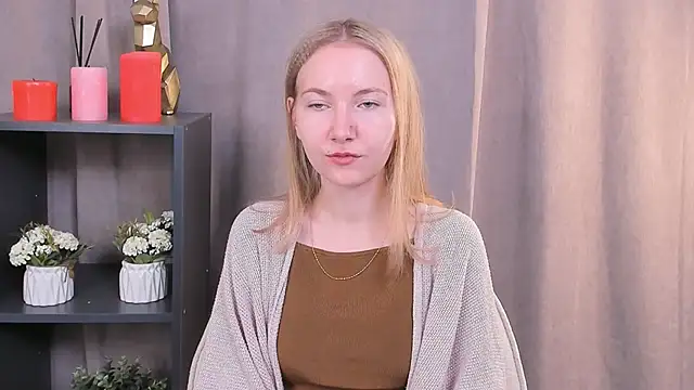 Snapshot of CathyHeximer chatting on October 24, 8:11 am CathyHeximer online show from October 24, 8:11 am