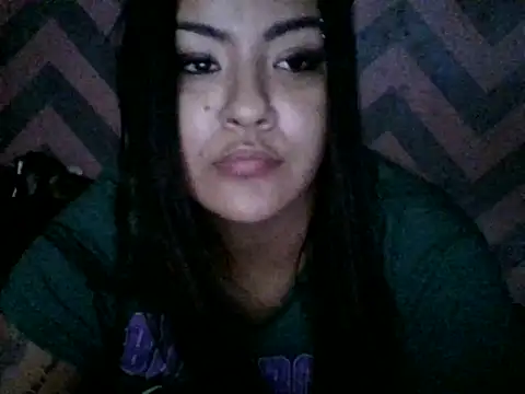 Snapshot of Jennifersbodyy chatting on October 28, 1:31 am Jennifersbodyy online show from October 28, 1:31 am