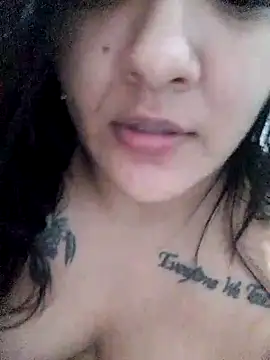 Snapshot of Jennifersbodyy chatting on November 23, 6:24 am Jennifersbodyy online show from November 23, 6:24 am