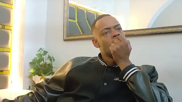 Snapshot of Neytanmalcon chatting on November 13, 8:19 pm Neytanmalcon online show from November 13, 8:19 pm