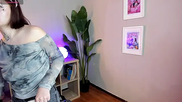 Snapshot of lexirouge__ chatting on October 30, 12:39 pm lexirouge online show from October 30, 12:39 pm