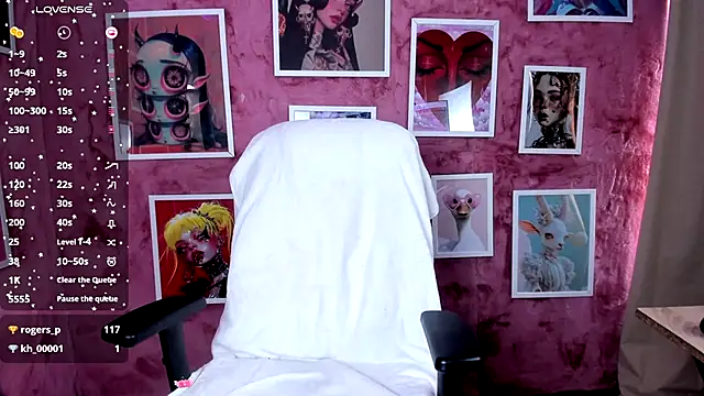 Snapshot of lexirouge__ chatting on December 13, 7:53 pm lexirouge online show from December 13, 7:53 pm