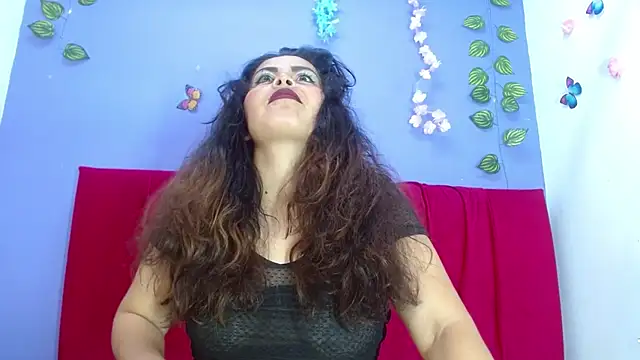 Snapshot of amara_leoncm chatting on November 3, 11:15 pm amara leoncm online show from November 3, 11:15 pm