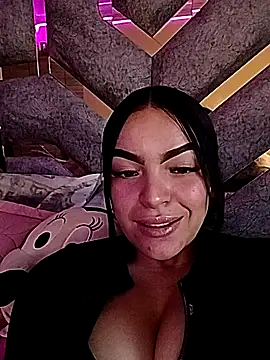 Snapshot of Nuvi_jonhs chatting on November 11, 10:10 pm Nuvi jonhs online show from November 11, 10:10 pm