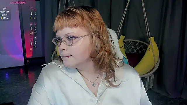 LottieReed online show from January 12, 4:01 pm