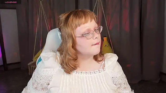 LottieReed online show from February 12, 6:25 pm