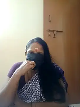 Snapshot of tamilammu1431 chatting on November 1, 3:52 am tamilammu1431 online show from November 1, 3:52 am