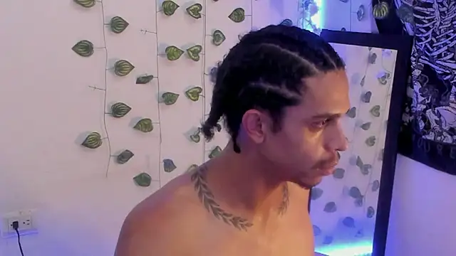 aaron play online show from November 8, 1:33 pm