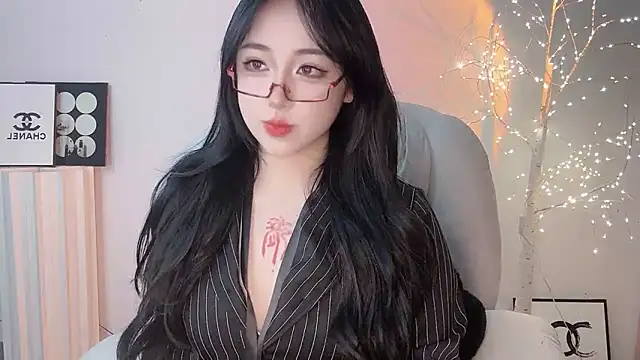 Snapshot of Love-hanzaizai718 chatting on November 16, 2:11 pm Love-hanzaizai718 online show from November 16, 2:11 pm