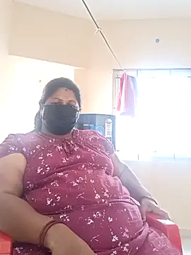 Snapshot of sreemamitha9 chatting on December 18, 6:41 am sreemamitha9 online show from December 18, 6:41 am