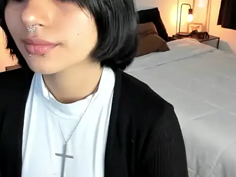 Snapshot of Nammoth chatting on October 27, 4:05 am Nammoth online show from October 27, 4:05 am