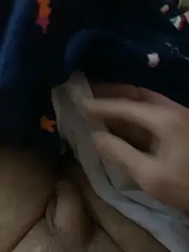 Snapshot of PassionCoupleLove chatting on November 6, 2:07 pm PassionCoupleLove online show from November 6, 2:07 pm