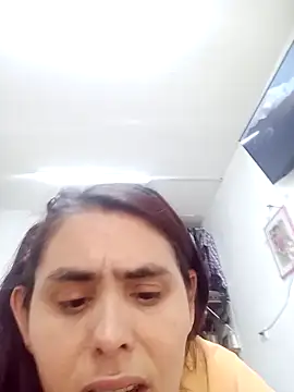 Snapshot of blanca24325 chatting on October 31, 5:36 pm blanca24325 online show from October 31, 5:36 pm