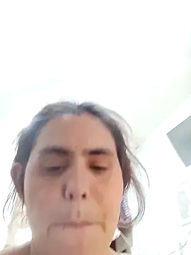 Snapshot of blanca24325 chatting on November 10, 2:38 pm blanca24325 online show from November 10, 2:38 pm