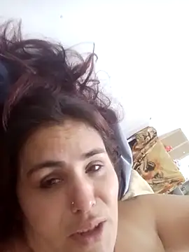 Snapshot of blanca24325 chatting on December 5, 3:37 am blanca24325 online show from December 5, 3:37 am