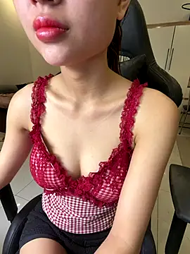 Snapshot of __Lilybae__ chatting on November 9, 12:58 pm Lilybae online show from November 9, 12:58 pm