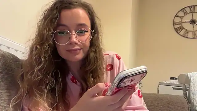 lolatheangel online show from December 15, 4:11 pm