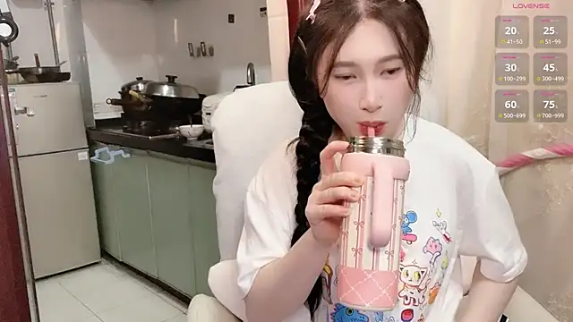 Snapshot of anna-888- chatting on November 15, 6:48 pm anna-888- online show from November 15, 6:48 pm