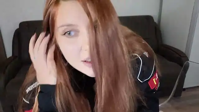 Snapshot of Anastelle chatting on November 21, 10:52 pm Anastelle online show from November 21, 10:52 pm