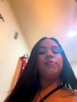 Snapshot of amber_white15 chatting on December 17, 2:17 am amber white15 online show from December 17, 2:17 am