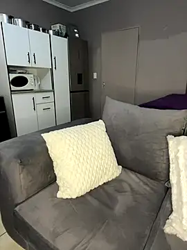 Snapshot of SweetCandy84 chatting on November 28, 10:51 am SweetCandy84 online show from November 28, 10:51 am