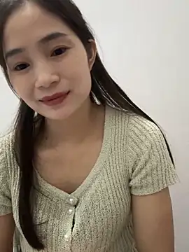 Snapshot of Pig_pig11 chatting on November 13, 11:31 am Pig pig11 online show from November 13, 11:31 am