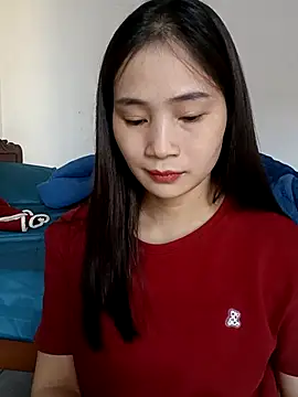 Snapshot of Pig_pig11 chatting on November 23, 9:09 am Pig pig11 online show from November 23, 9:09 am