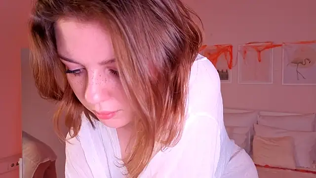 Snapshot of PollyRouge__ chatting on October 29, 1:57 pm PollyRouge online show from October 29, 1:57 pm