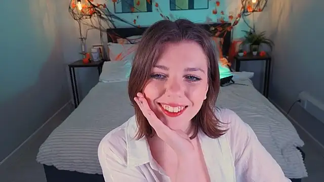 Snapshot of PollyRouge__ chatting on November 9, 2:26 pm PollyRouge online show from November 9, 2:26 pm