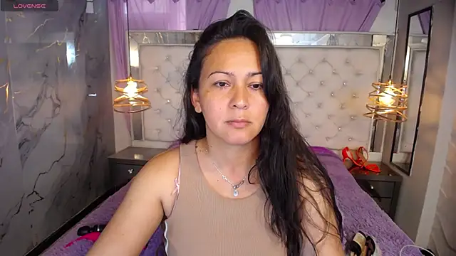 Melissa-roberts online show from December 4, 7:55 pm