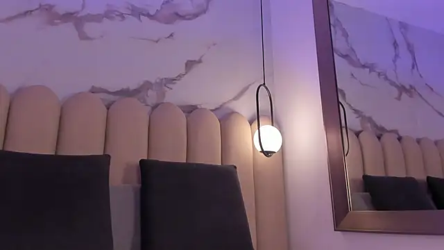 Snapshot of Vittoria__rossi chatting on December 20, 2:24 pm Vittoria rossi online show from December 20, 2:24 pm